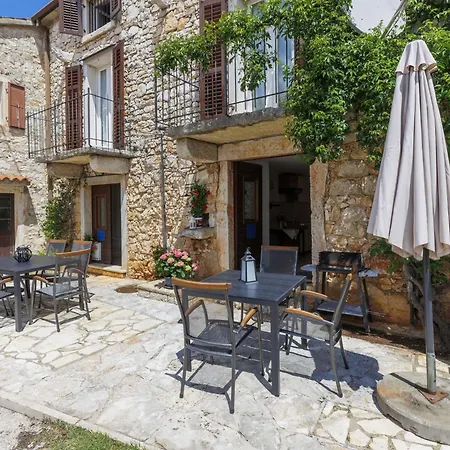Erika-1 By Interhome Tatil Evi Nova Vas (Porec)